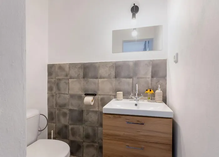By Interhome
